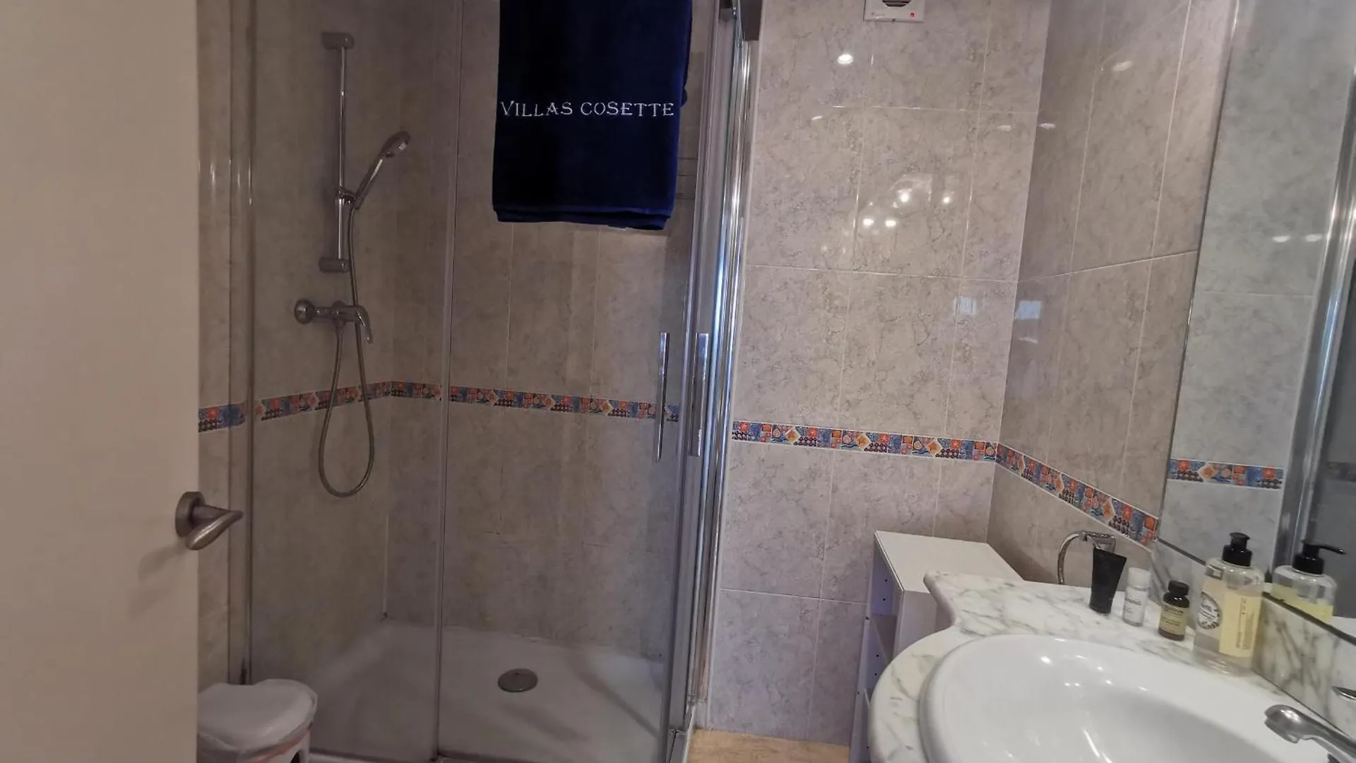 Apartamento En Platja D'Aro: A/C, Parking, A 2 Pasos De La Playa, 3 Hab, Terraza. - Es-209-12 Apartmán