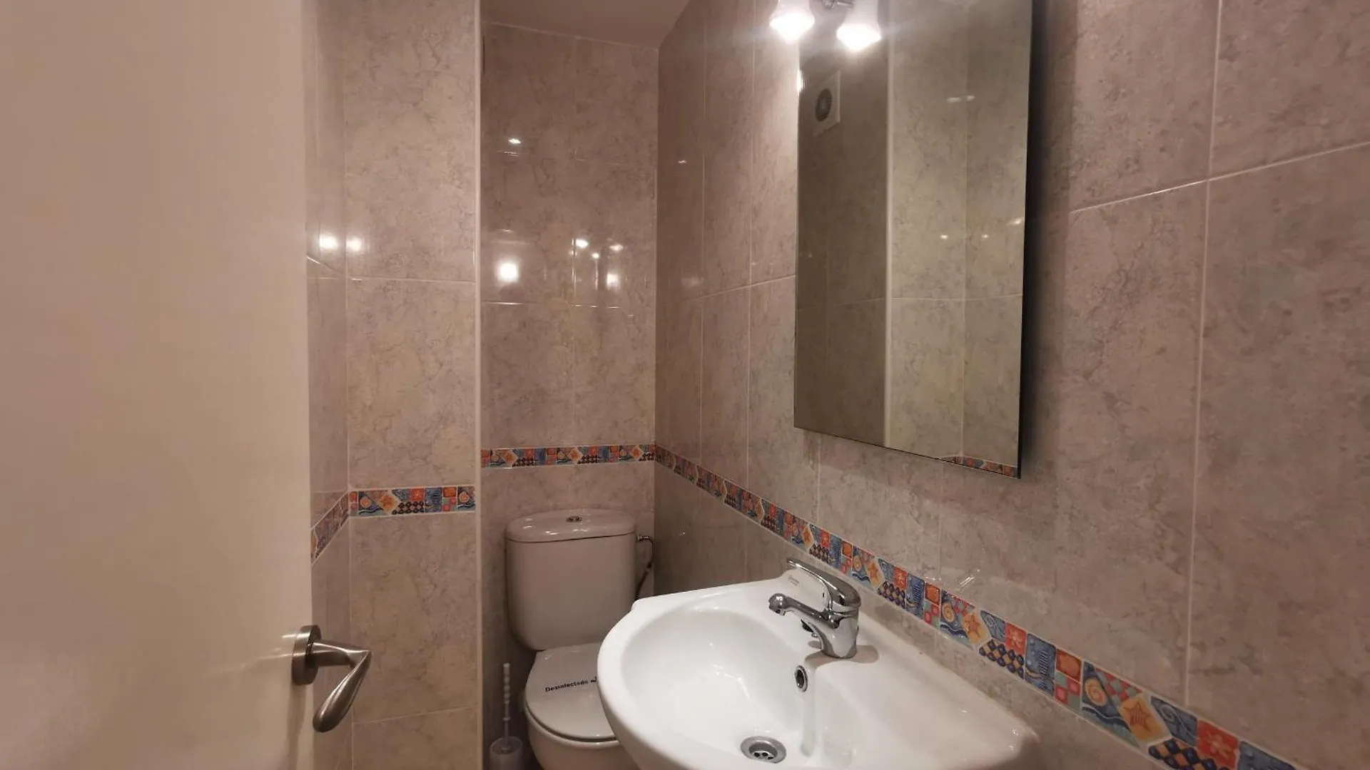Apartamento En Platja D'Aro: A/C, Parking, A 2 Pasos De La Playa, 3 Hab, Terraza. - Es-209-12 0*,