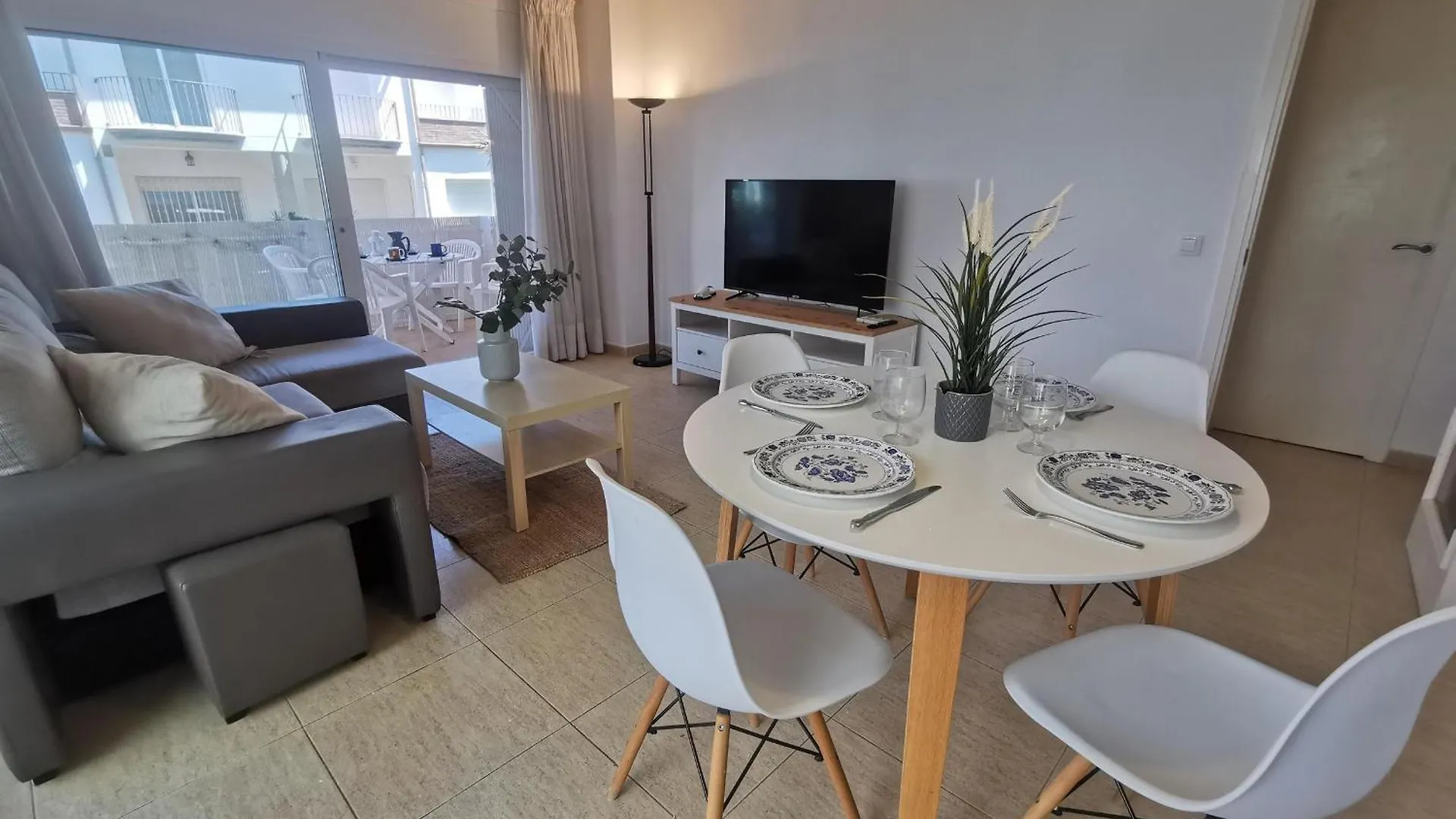 Apartament Apartamento En Platja D'Aro: A/C, Parking, A 2 Pasos De La Playa, 3 Hab, Terraza. - Es-209-12